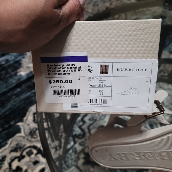 Burberry jelly gladiators - Picture 3 of 4